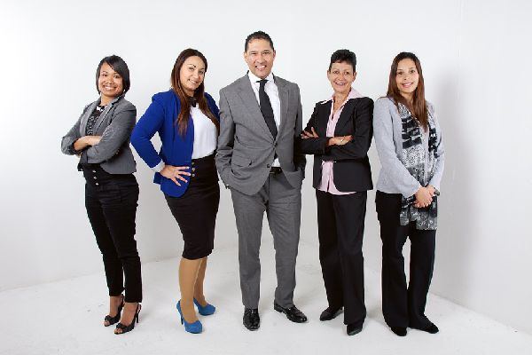 Equipo de trabajo listo para su traslado de personal